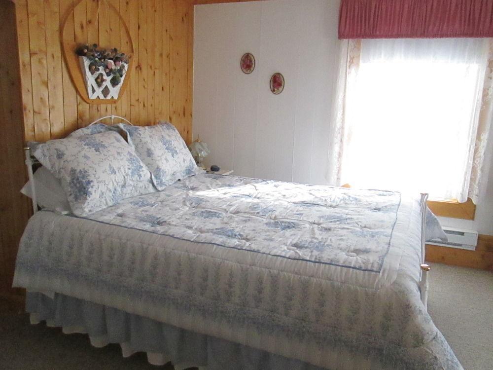 Gite Les Acres Tranquilles B&B Port-Daniel Exterior photo
